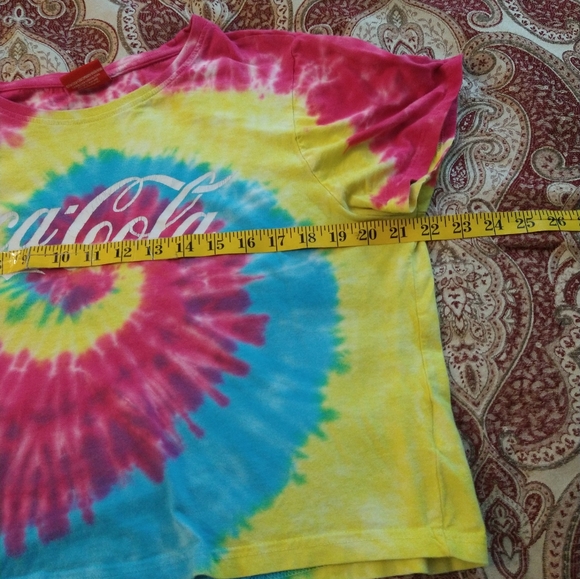 Size L Coca-Cola tie-dye short sleeve crop top - Picture 8 of 12